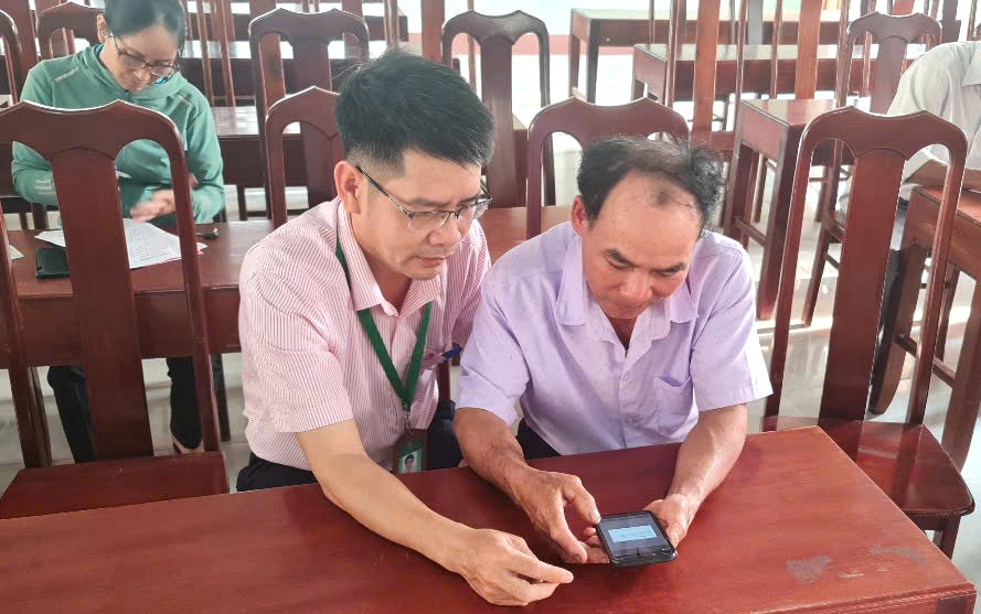 CB Ngân hàng hướng dẫn tổ trưởng sử dụng ứng dụng